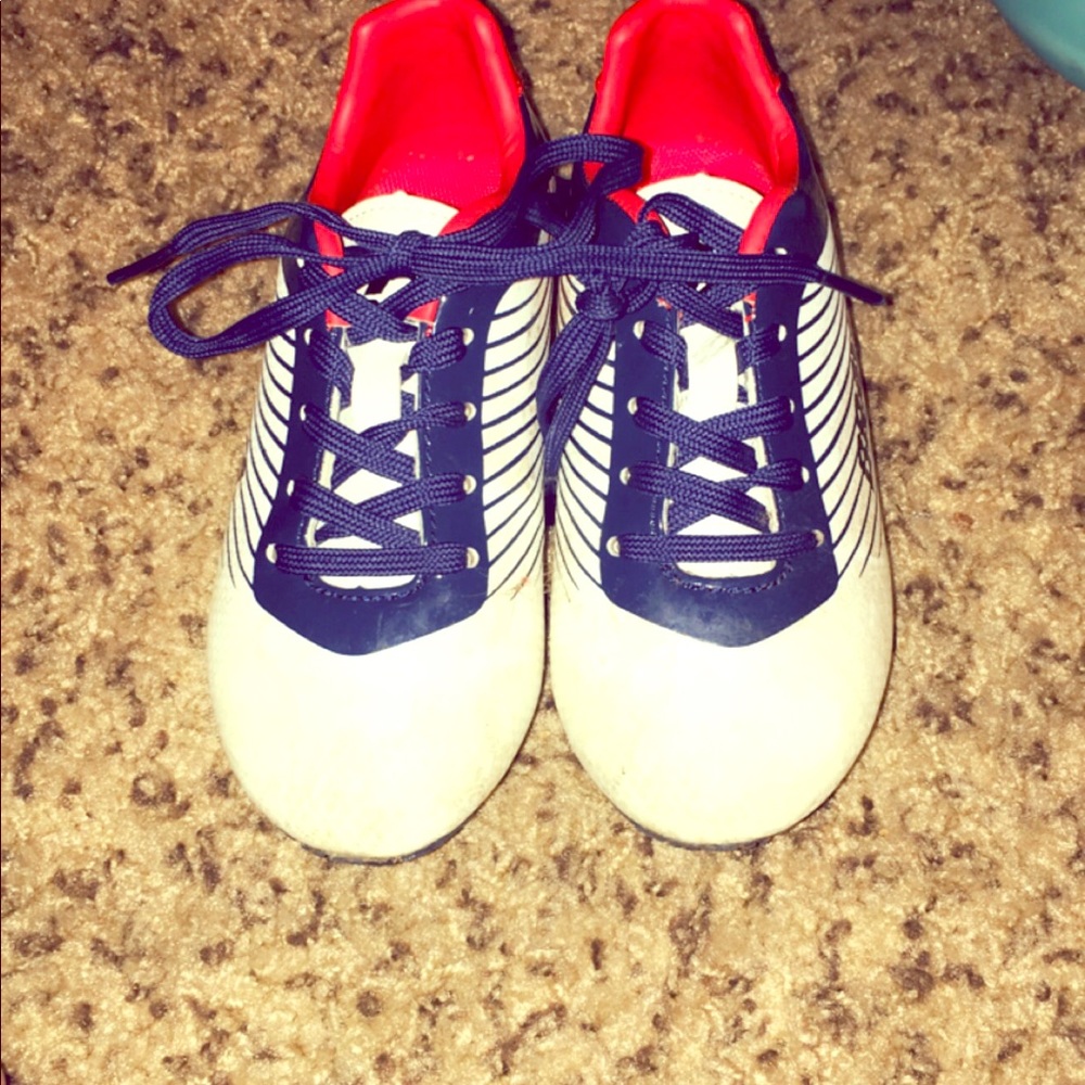 Soccer cleats